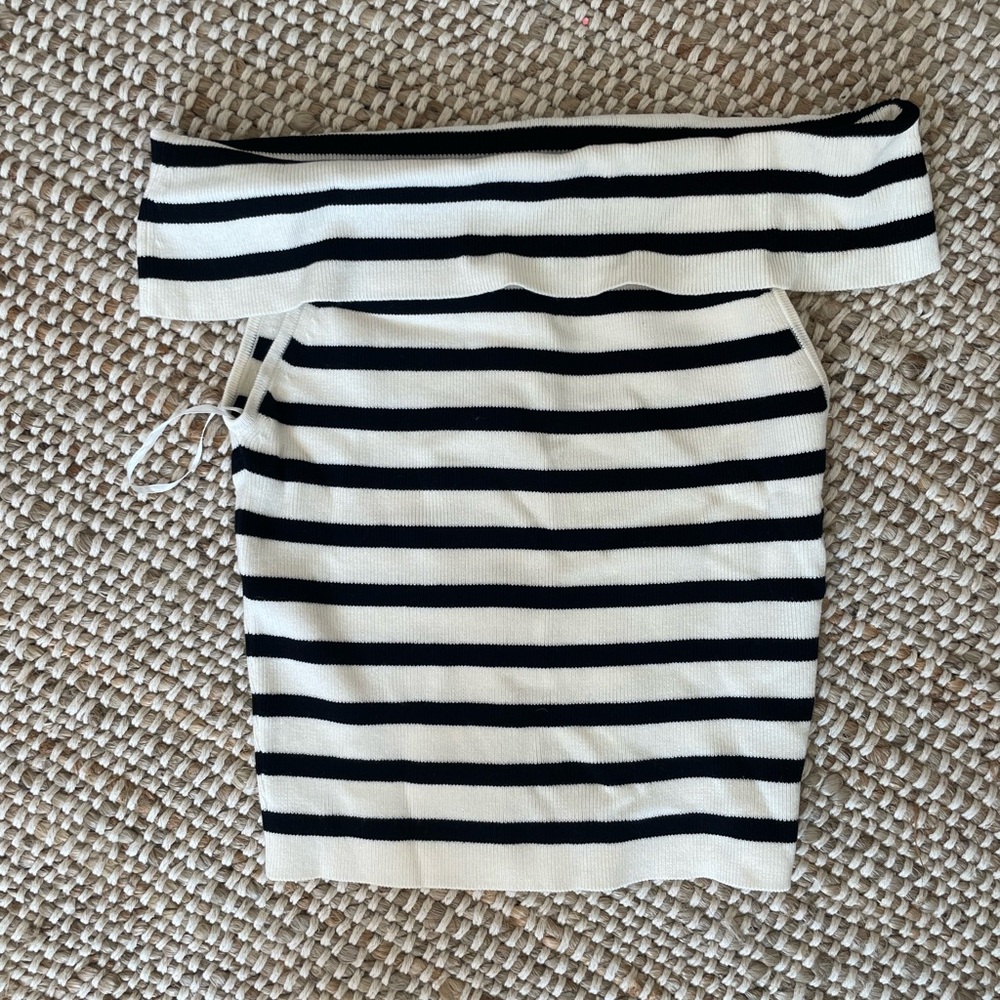 H&M Striped off the shoulder knit top, size xs